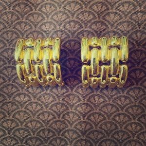 1980s Givenchy Gold plated chain-link earrings